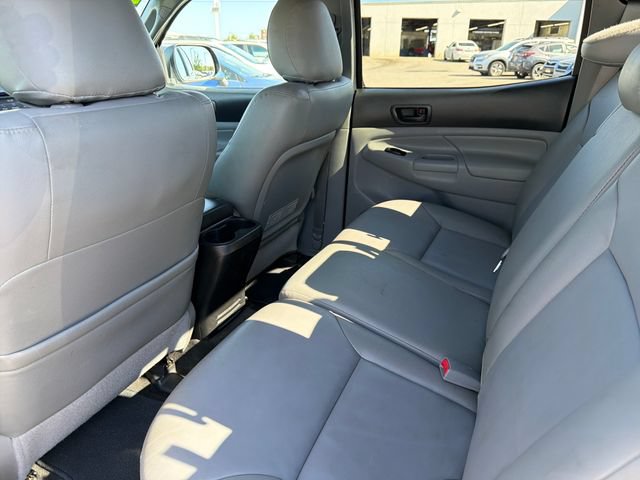 Used 2015 Toyota Tacoma 4x4 Double Cab w/ SR5 Package image 22