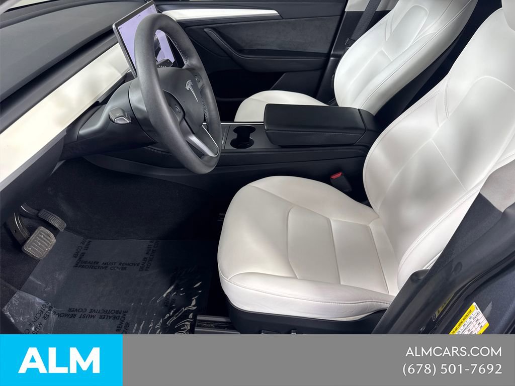 Used 2024 Tesla Model Y Long Range image 12