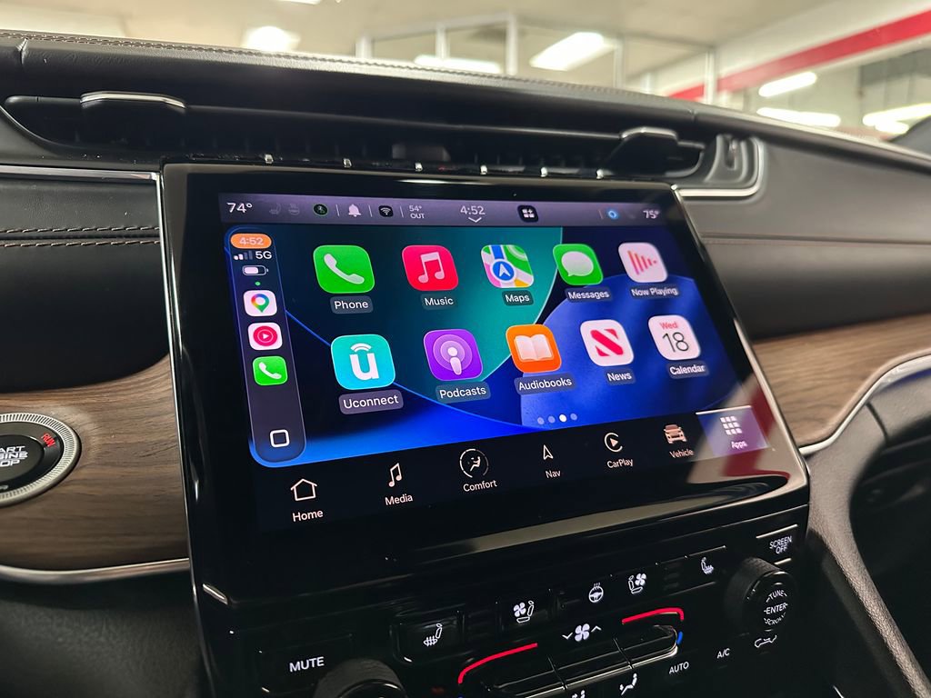 Certified 2022 Jeep Grand Cherokee L Summit w/ Luxury Tech Group V AWD/4WD image 26