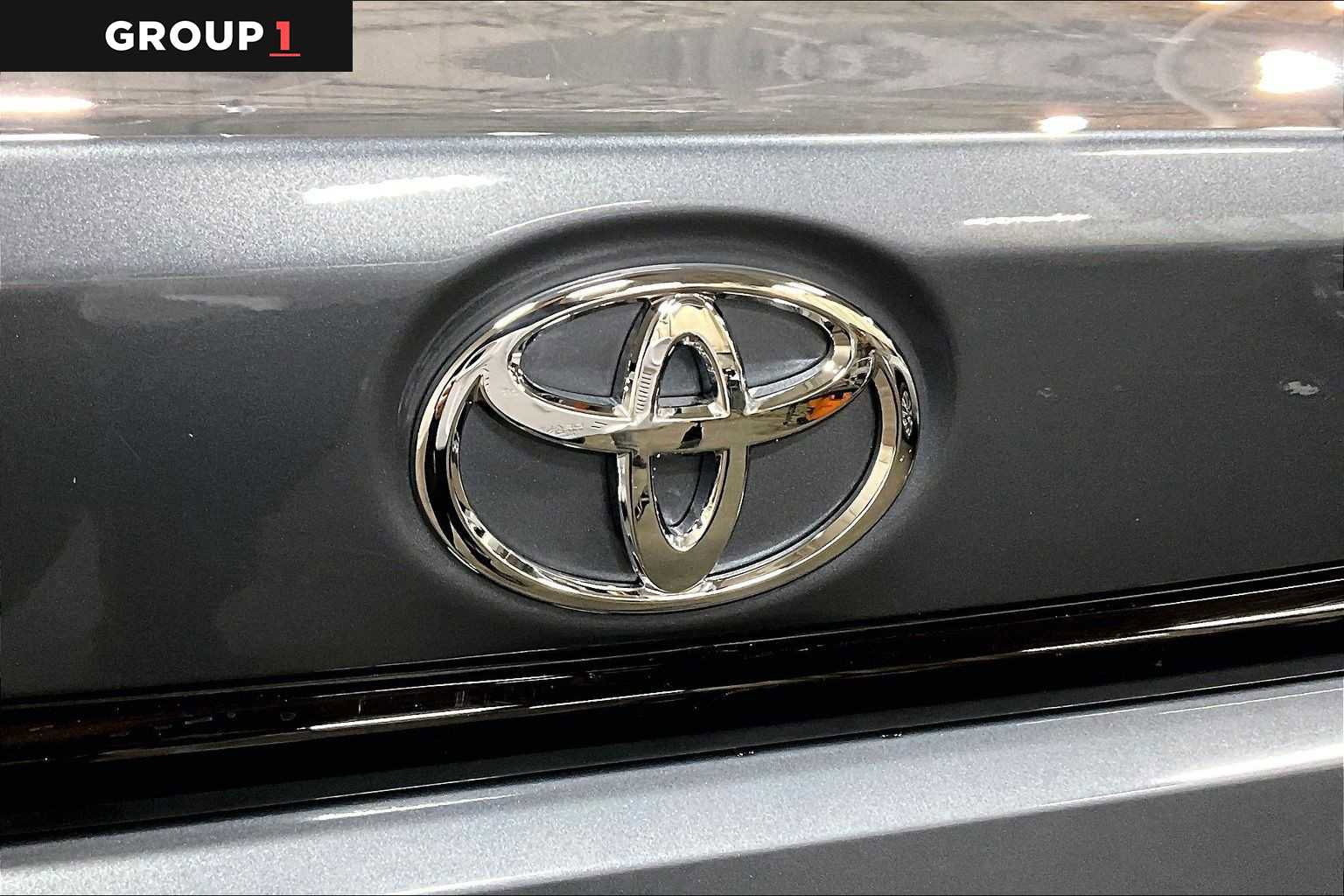 Certified 2025 Toyota Corolla LE image 30