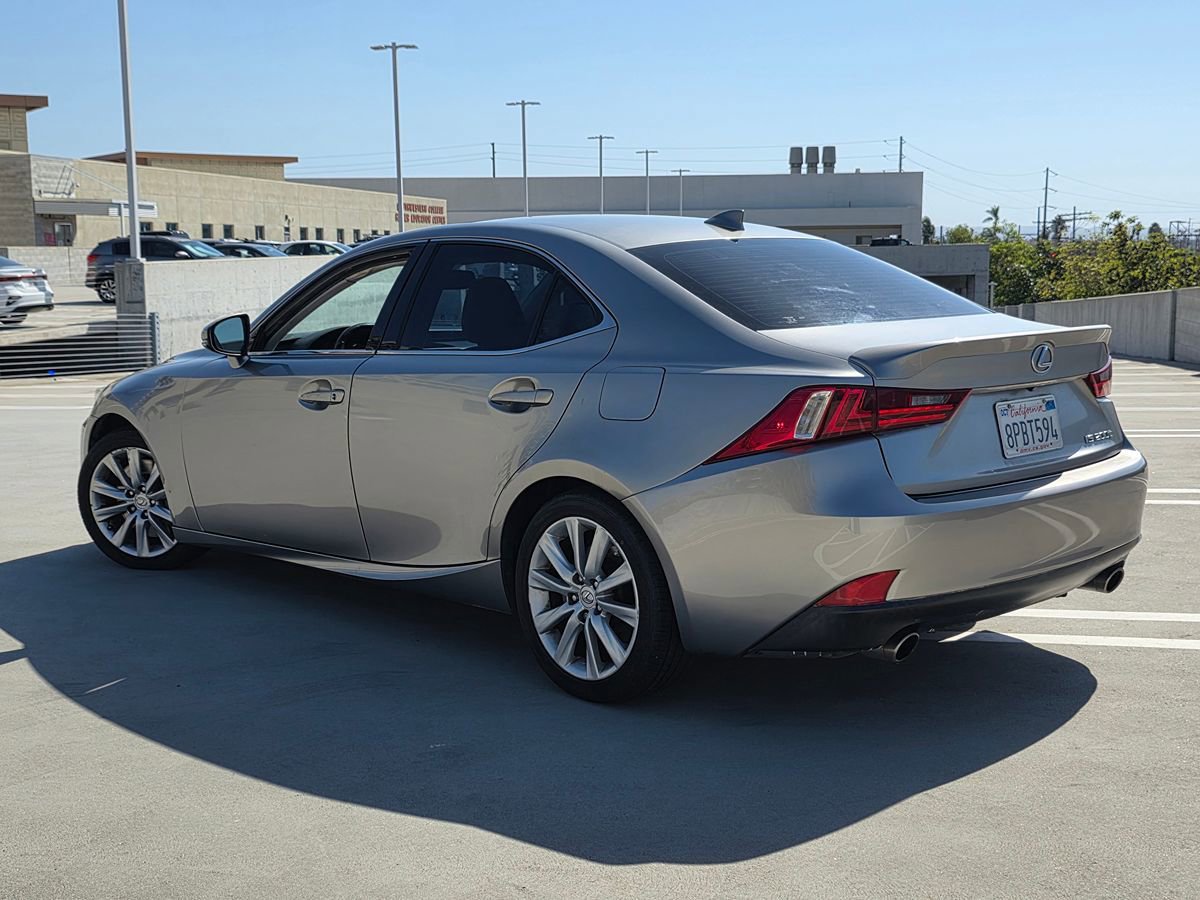 Used 2016 Lexus IS 200t RWD image 5