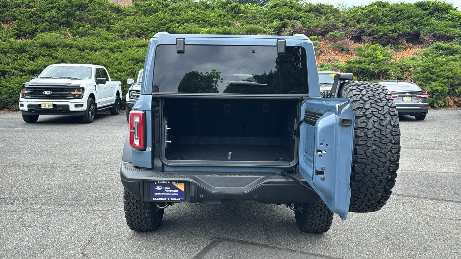 Certified 2025 Ford Bronco Badlands AWD/4WD image 9