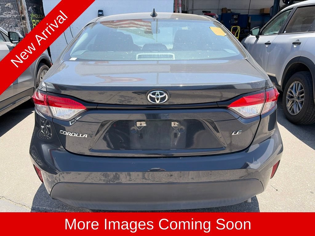Used 2024 Toyota Corolla LE FWD image 2