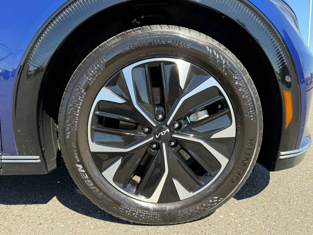 Certified 2024 Kia EV6 Wind w/ Wind Technology Package AWD/4WD image 9