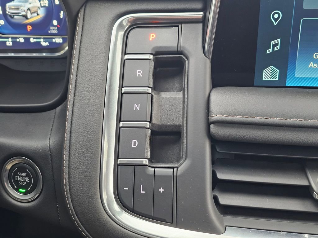 Used 2022 Chevrolet Suburban High Country image 37