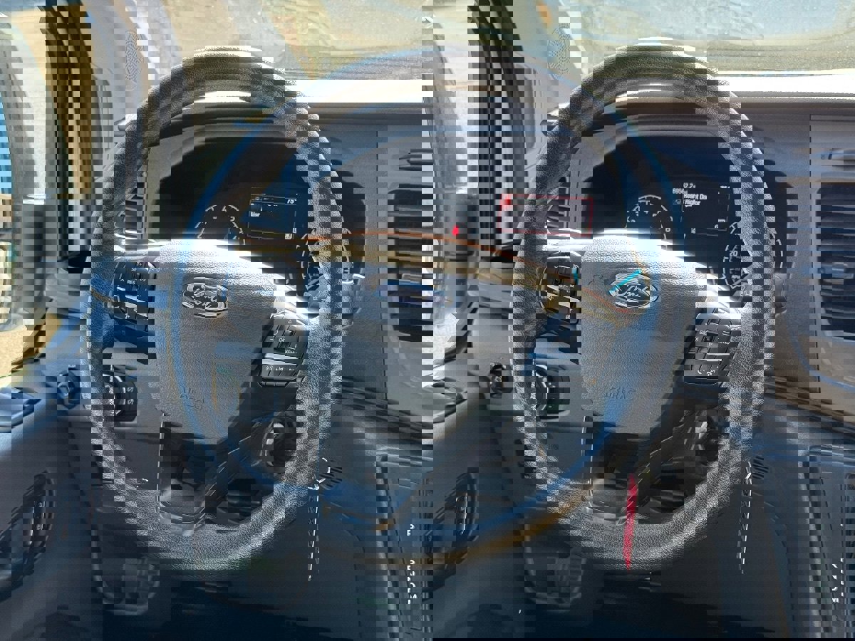 Used 2022 Ford Transit 350 XLT image 22