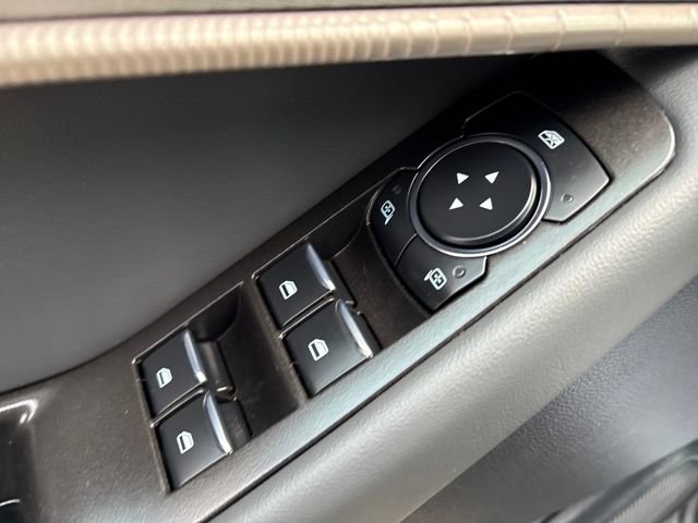 Used 2025 Ford Explorer Active w/ Active Comfort Package image 13