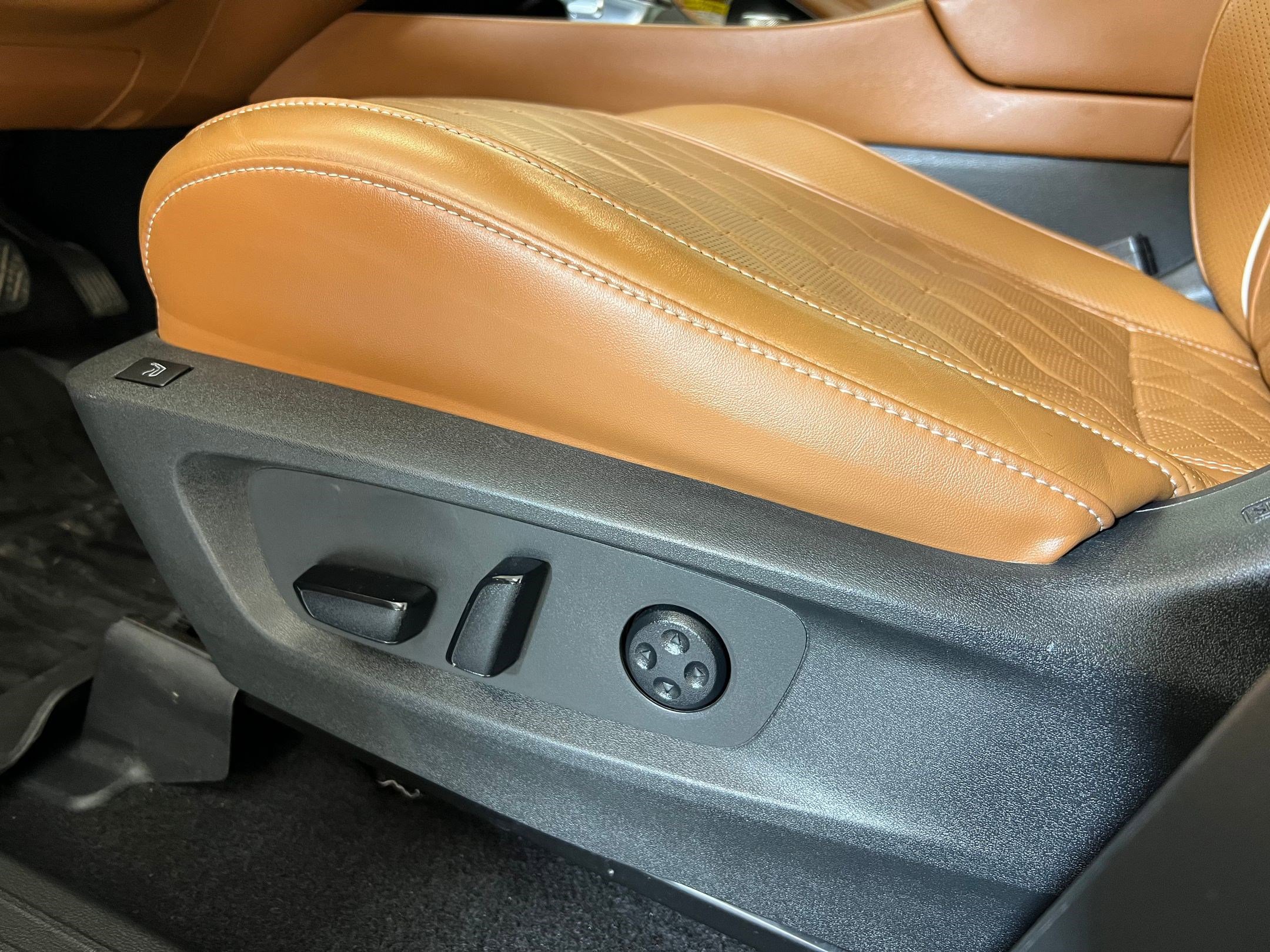 Used 2024 INFINITI QX60 Autograph w/ Cargo Package image 12