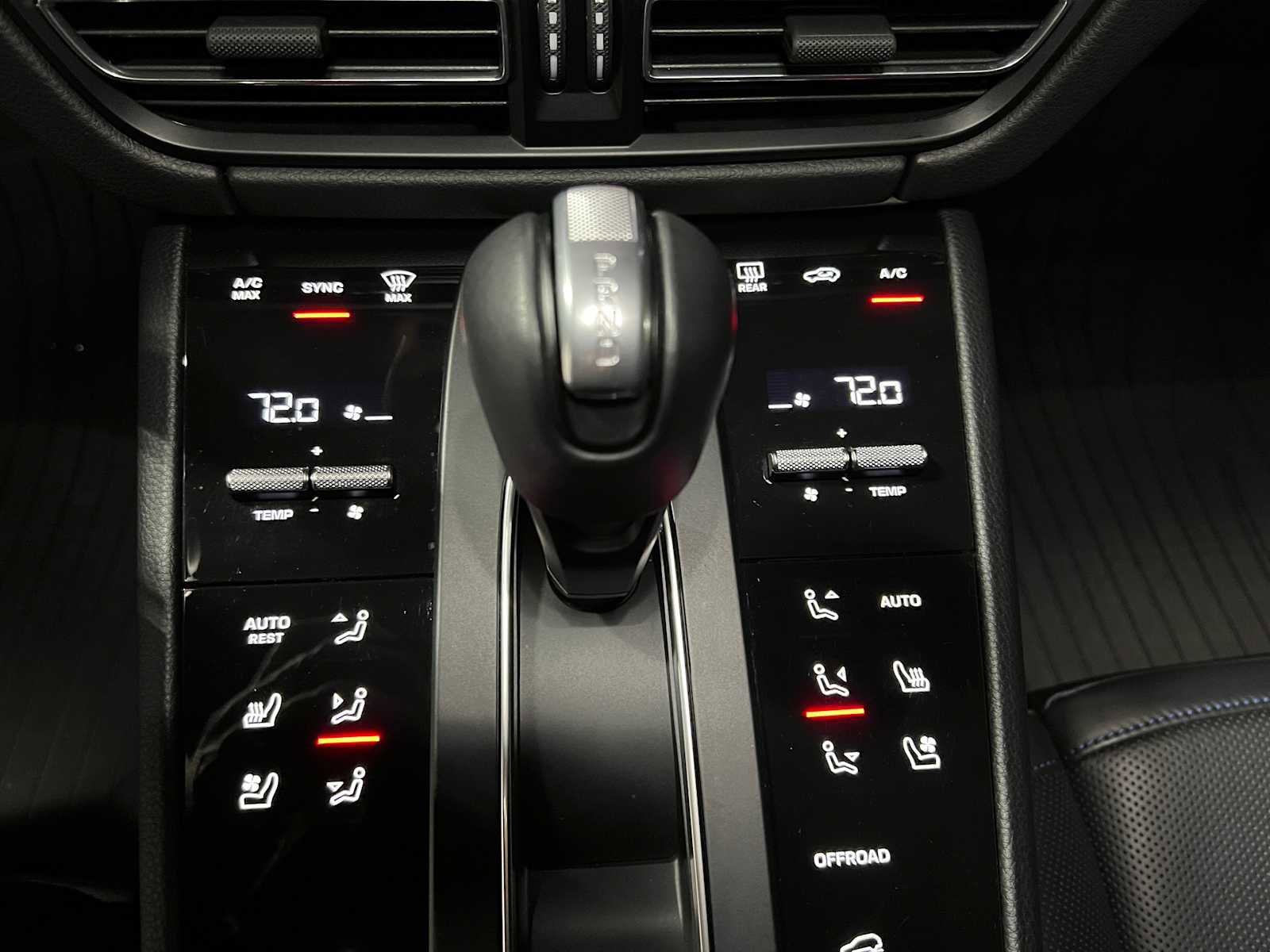 Used 2024 Porsche Macan GTS image 37