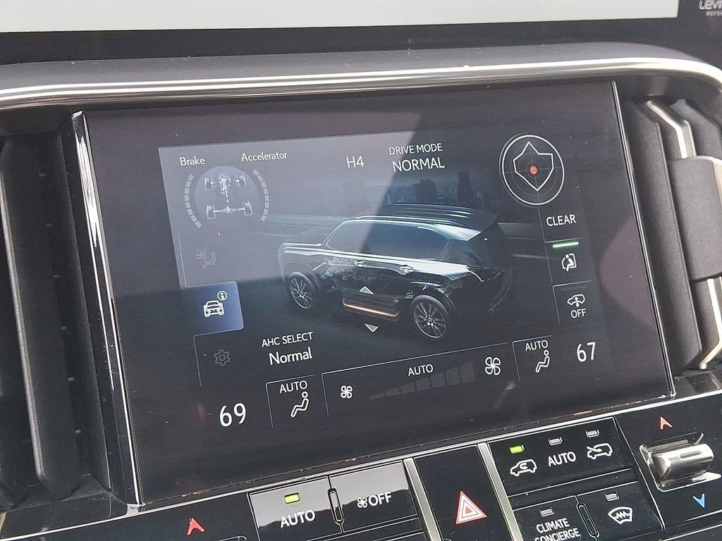 Used 2023 Lexus LX 600 F Sport w/ Accessory Package (Z1) AWD/4WD image 18