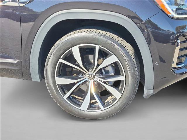 Used 2024 Volkswagen Atlas SEL Premium R-Line AWD/4WD image 27