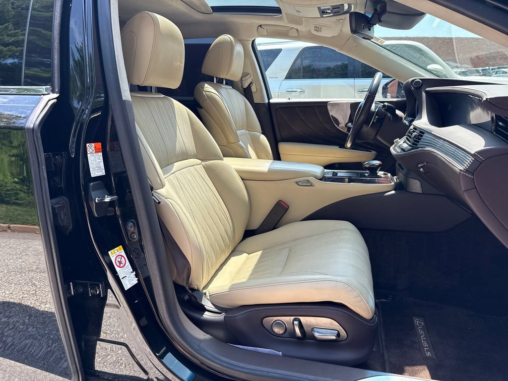 Used 2018 Lexus LS 500 AWD w/ Interior Upgrade Package image 33