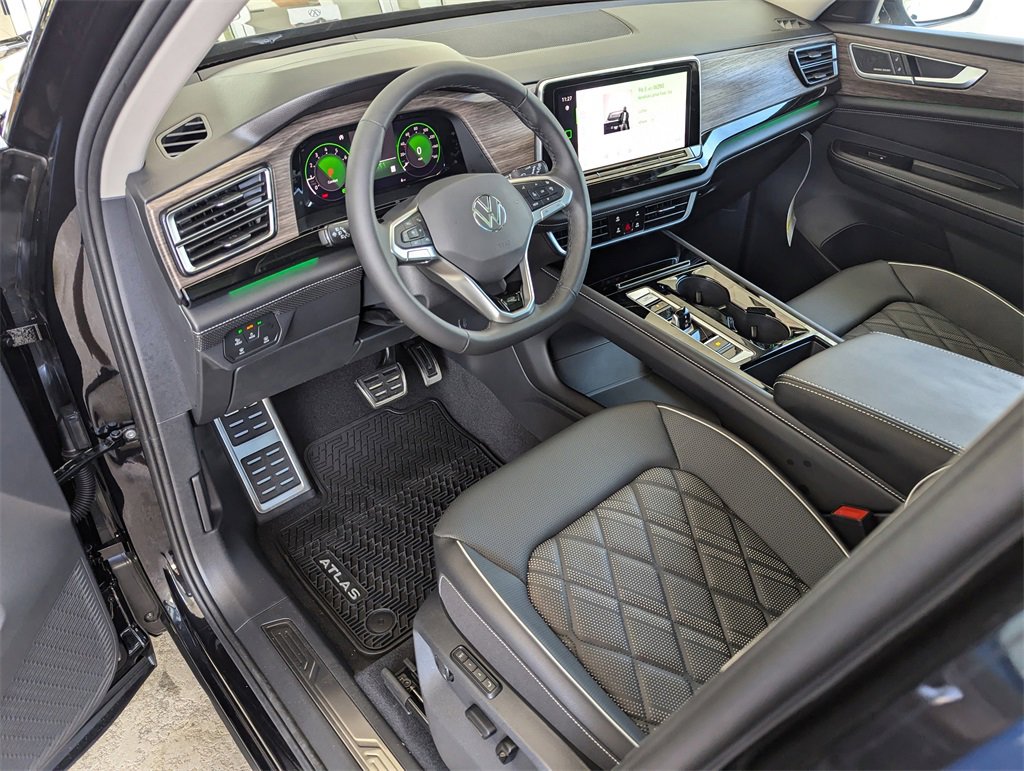New 2025 Volkswagen Atlas SEL Premium R-Line image 11