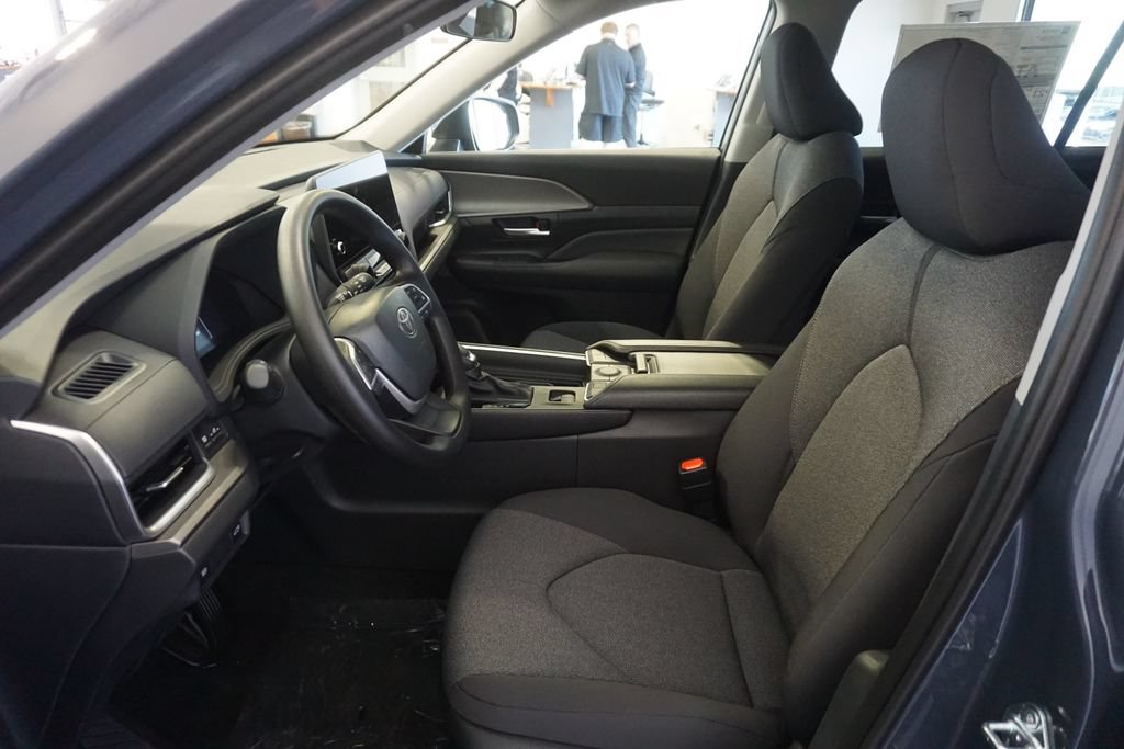 New 2026 Toyota Grand Highlander AWD image 21