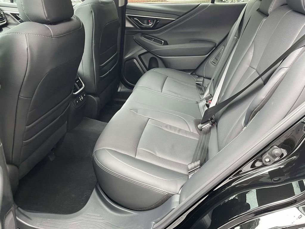 New 2025 Subaru Outback Limited image 12