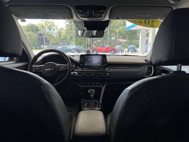 Used 2023 Kia Seltos S FWD image 16