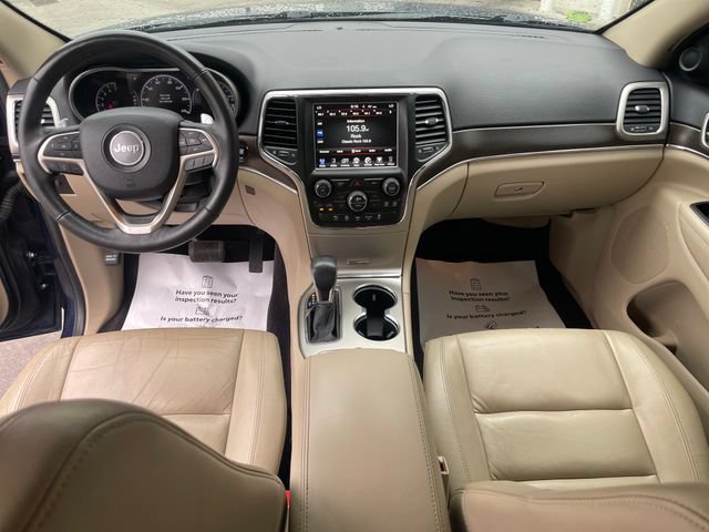 Used 2017 Jeep Grand Cherokee Limited AWD/4WD image 13