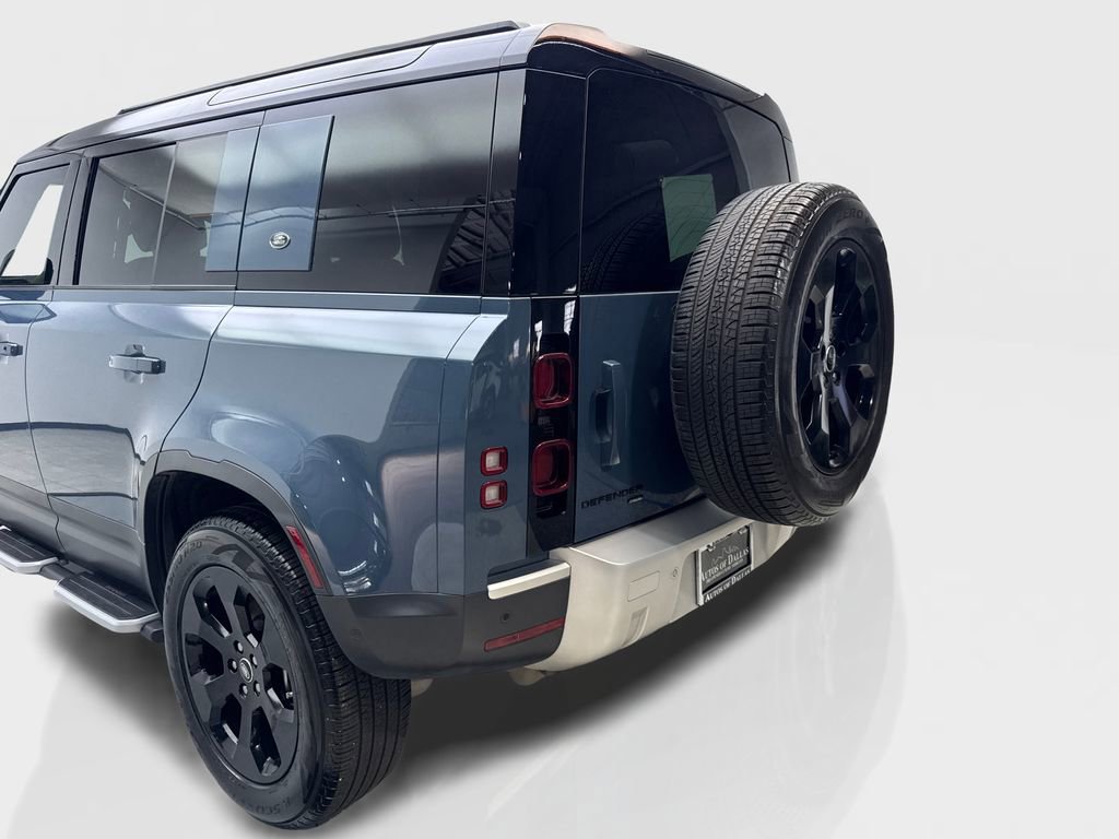 Used 2023 Land Rover Defender 110 SE AWD/4WD image 19
