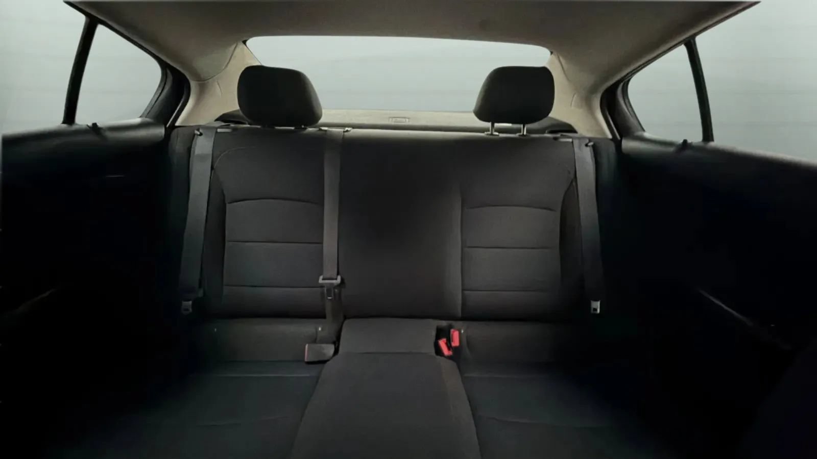 Used 2017 Chevrolet Cruze LS FWD image 17