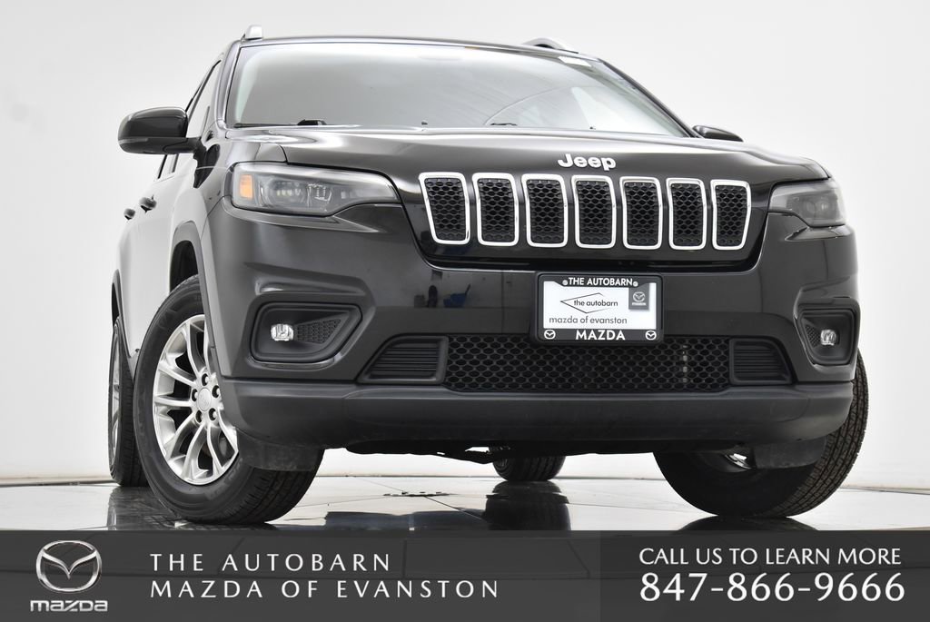 Used 2019 Jeep Cherokee Latitude Plus w/ Cold Weather Group image 3