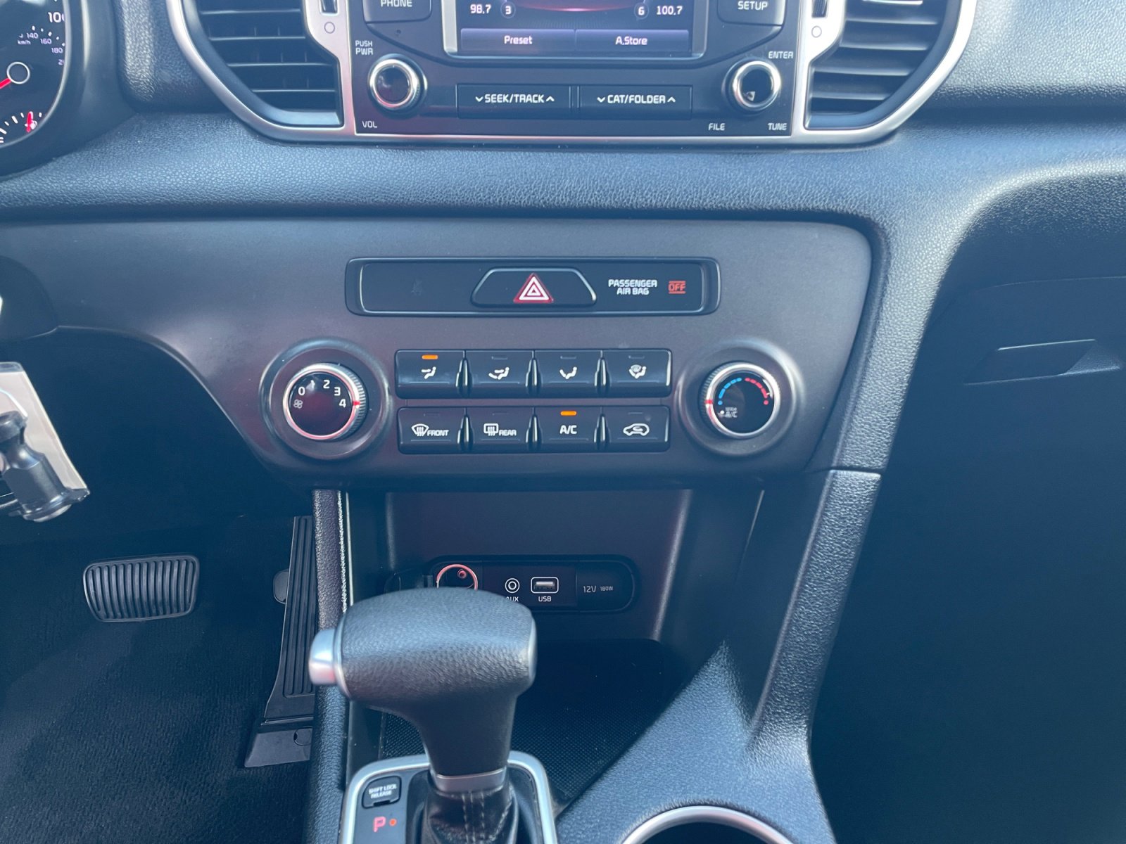 Used 2018 Kia Sportage LX image 11