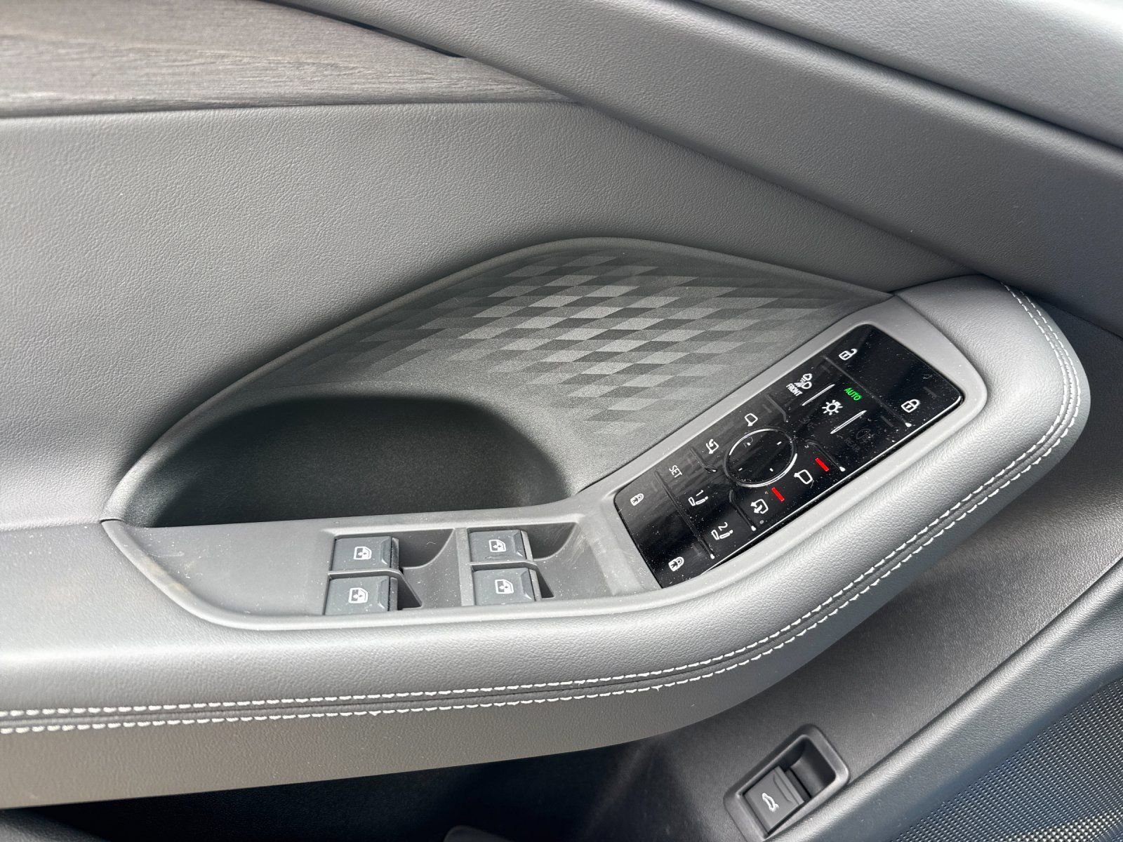 New 2026 Audi A6 Premium Plus image 8