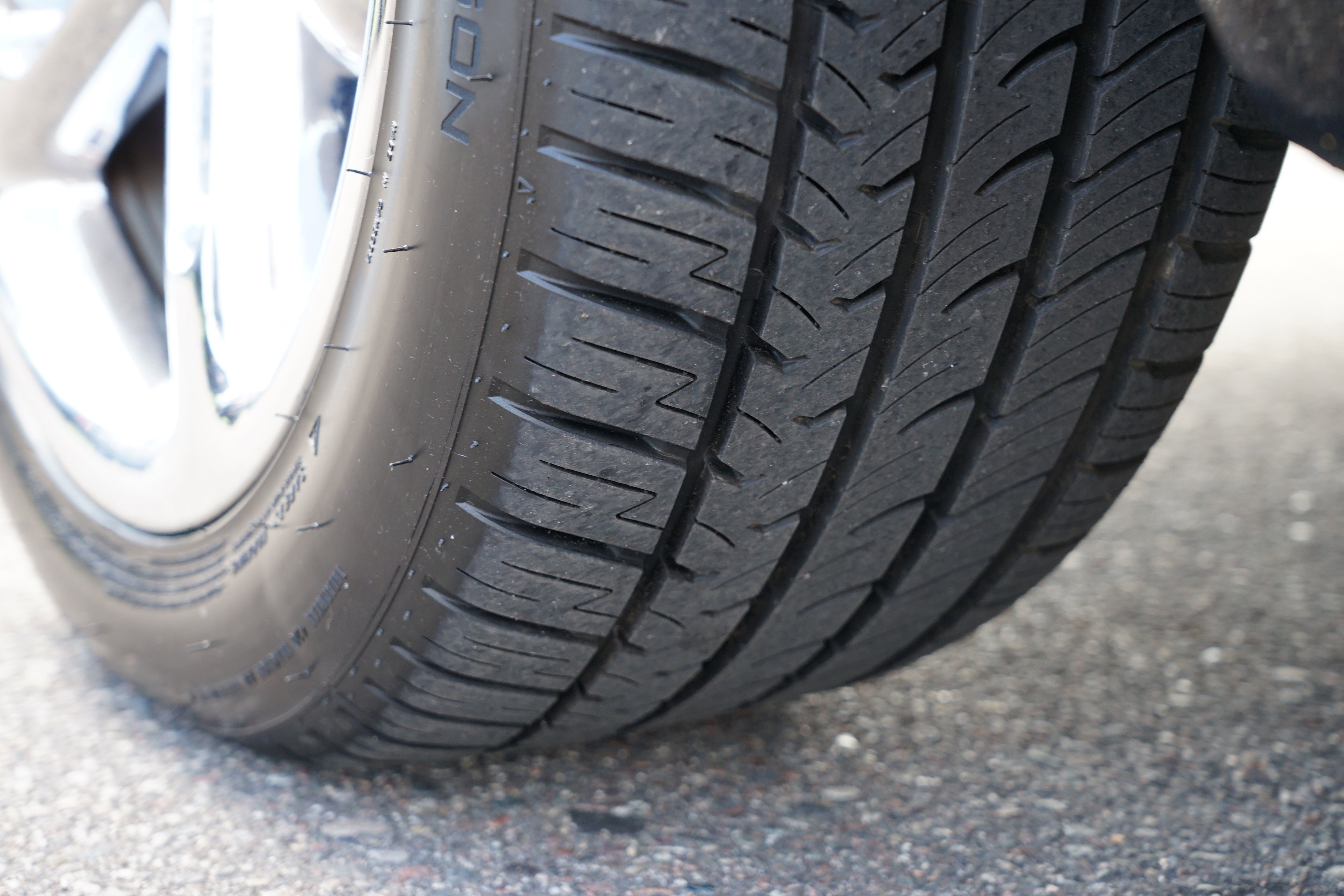 Used 2006 Chevrolet SSR w/ Preferred Equipment Group RWD image 26