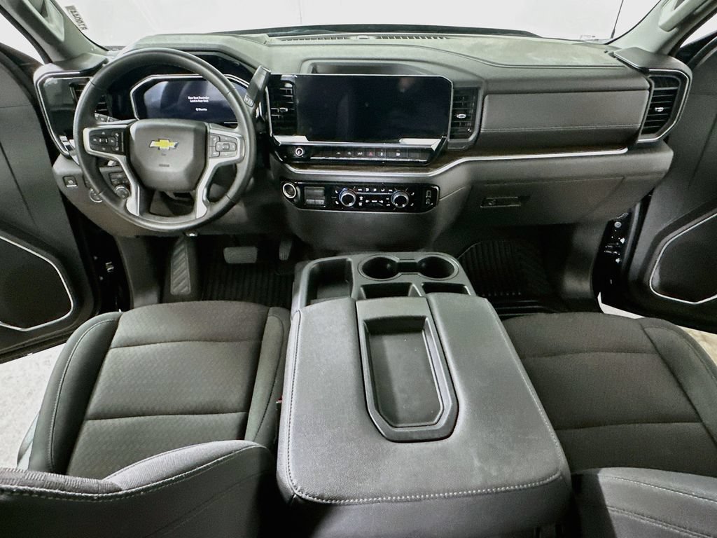 Used 2026 Chevrolet Silverado 1500 LT AWD/4WD image 18