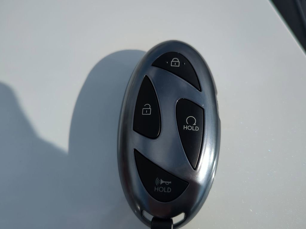 New 2026 Hyundai Elantra Limited image 37