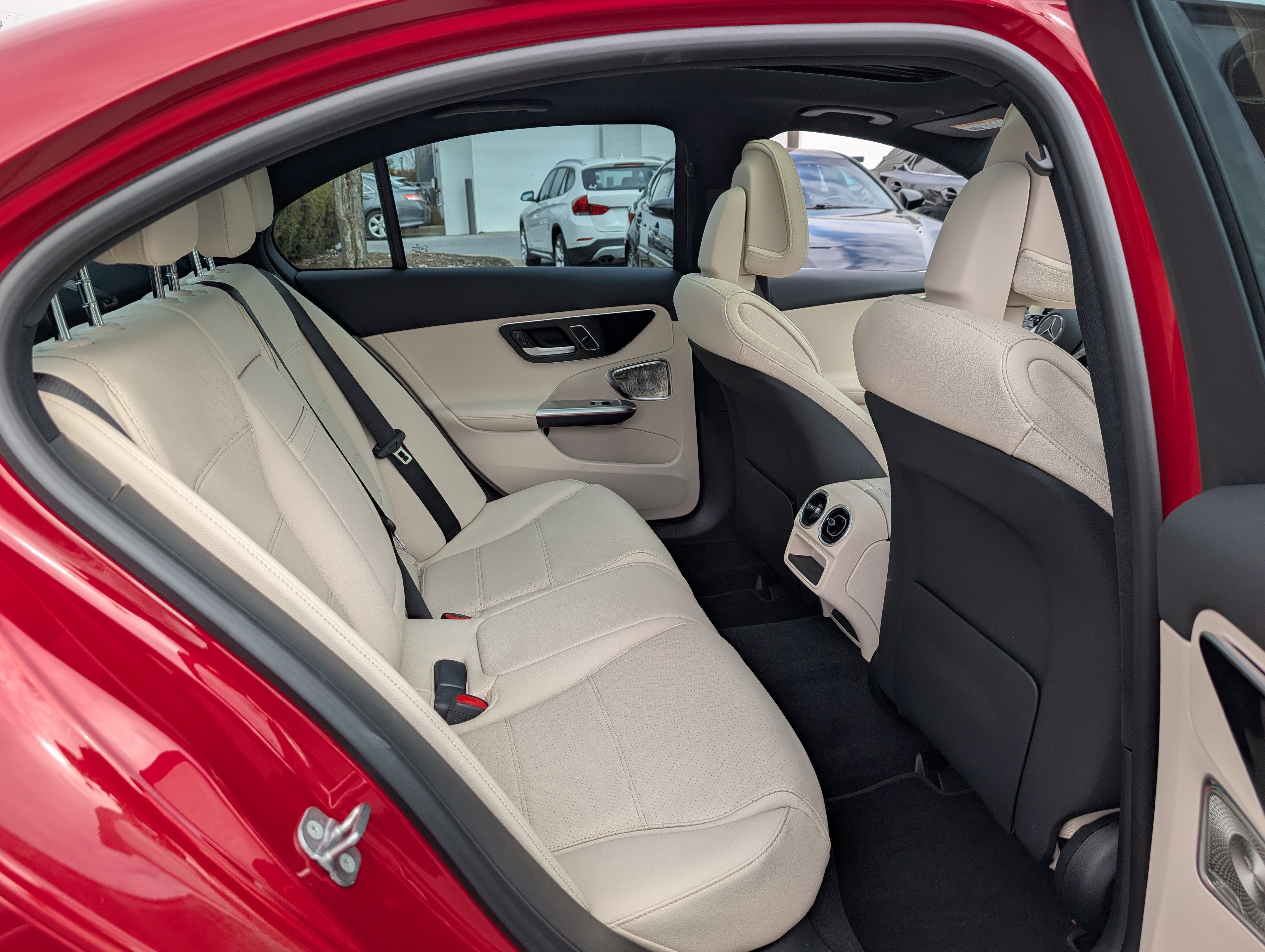 Used 2025 Mercedes-Benz C 300 4MATIC Sedan image 11