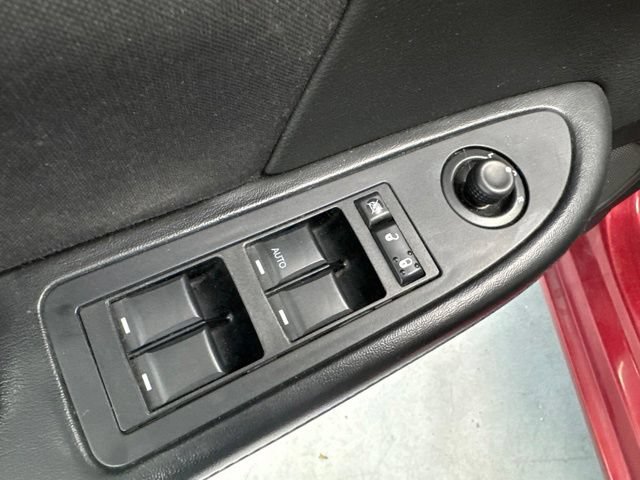 Used 2013 Chrysler 200 LX FWD image 17