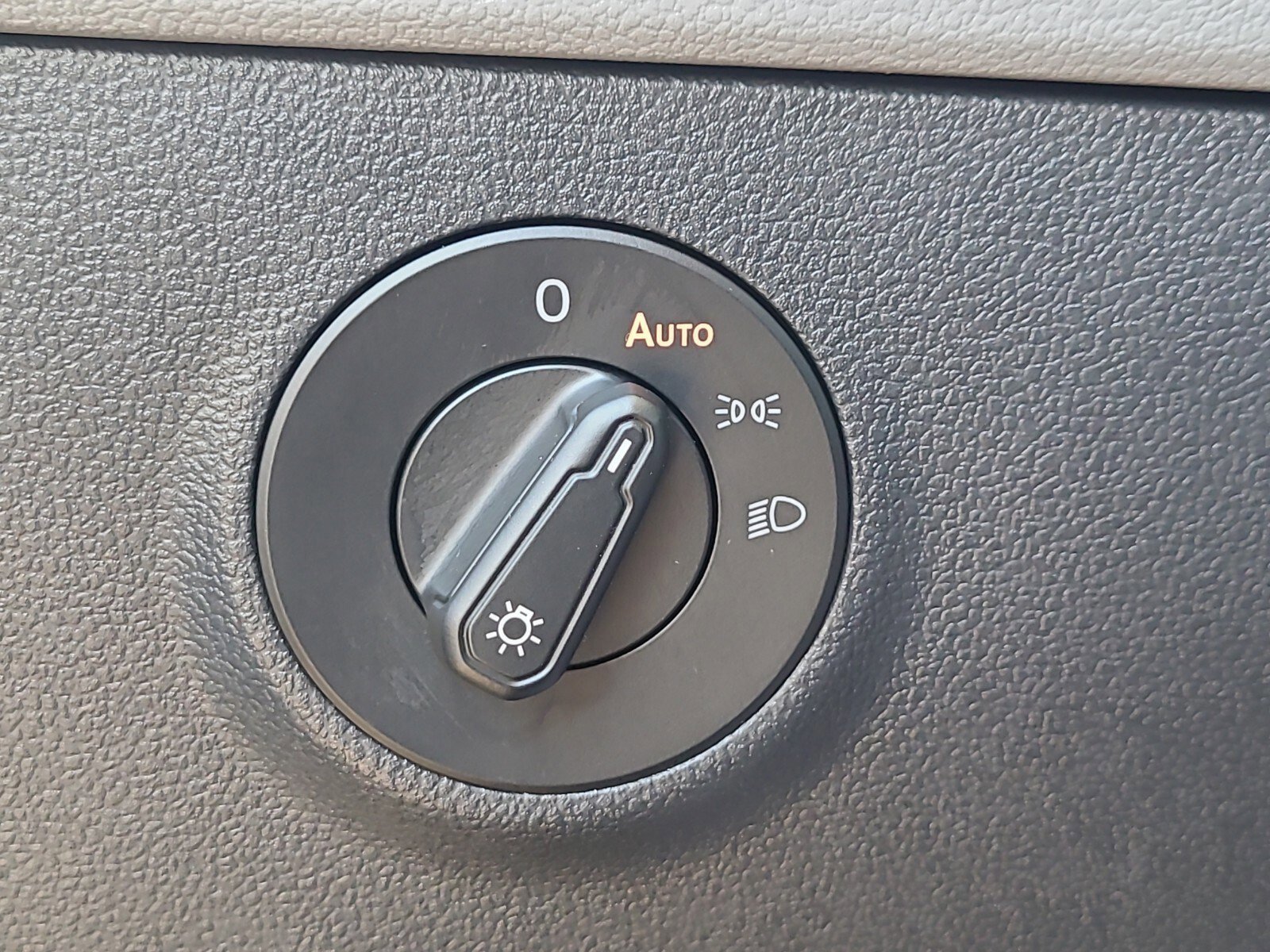 Used 2024 Volkswagen Taos S image 26