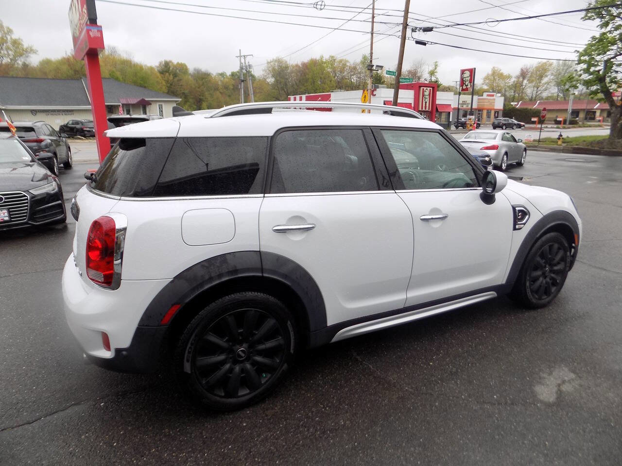 Used 2020 MINI Cooper Countryman S w/ Storage Package FWD image 4