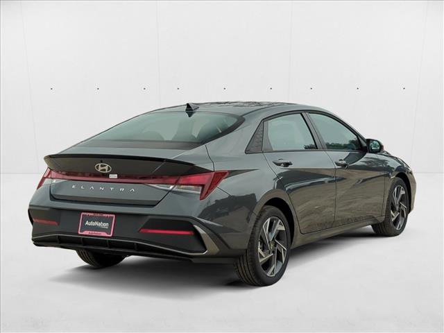 New 2025 Hyundai Elantra Sport image 2