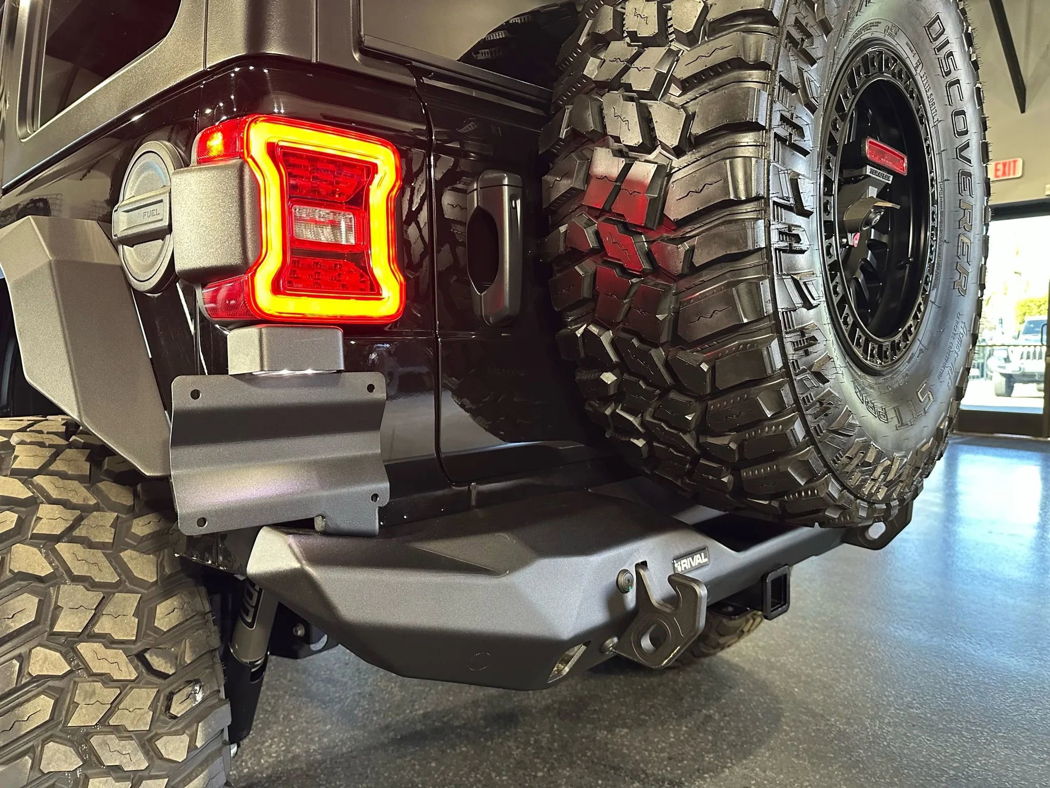 Used 2024 Jeep Wrangler Unlimited Rubicon image 11