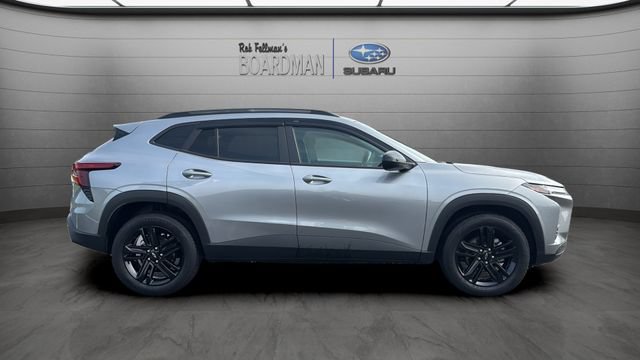 Used 2025 Chevrolet Trax ACTIV w/ Sunroof Package FWD image 3