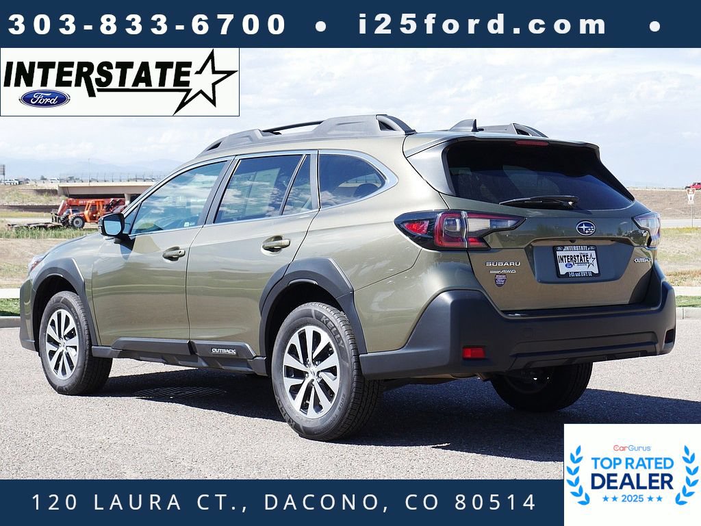 Used 2024 Subaru Outback Premium AWD/4WD image 3