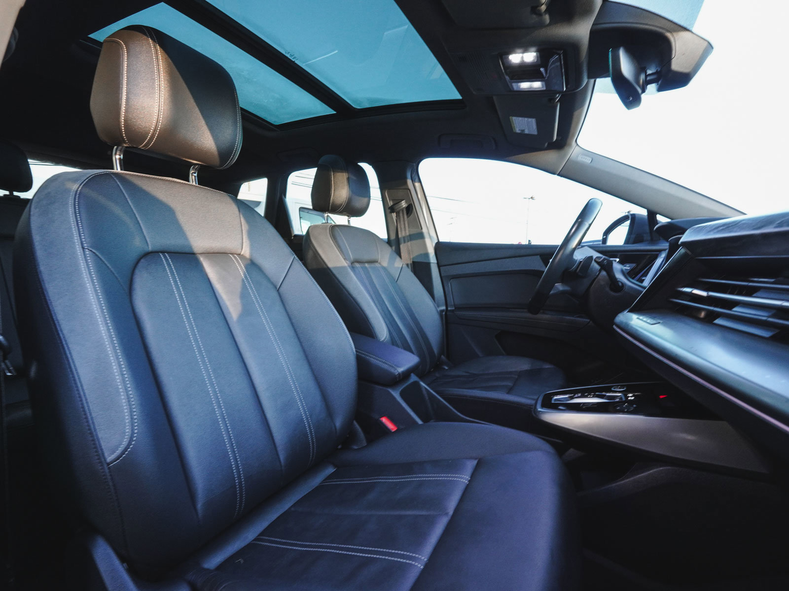 Used 2022 Audi Q4 e-tron Premium Plus image 42