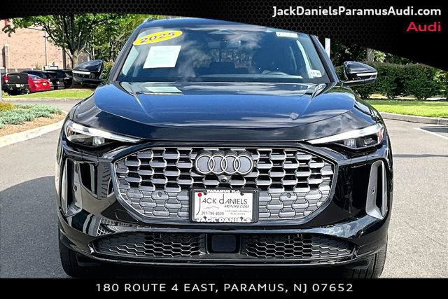Used 2025 Audi Q5 Premium w/ Convenience Package AWD/4WD image 3