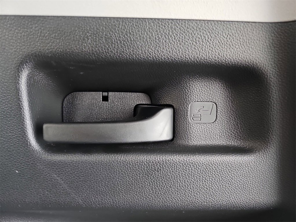 Used 2018 Honda CR-V EX image 17