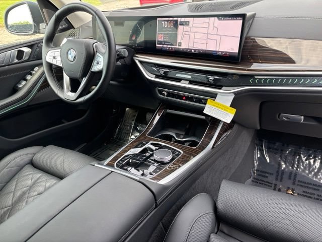 Used 2026 BMW X7 xDrive40i AWD/4WD image 28
