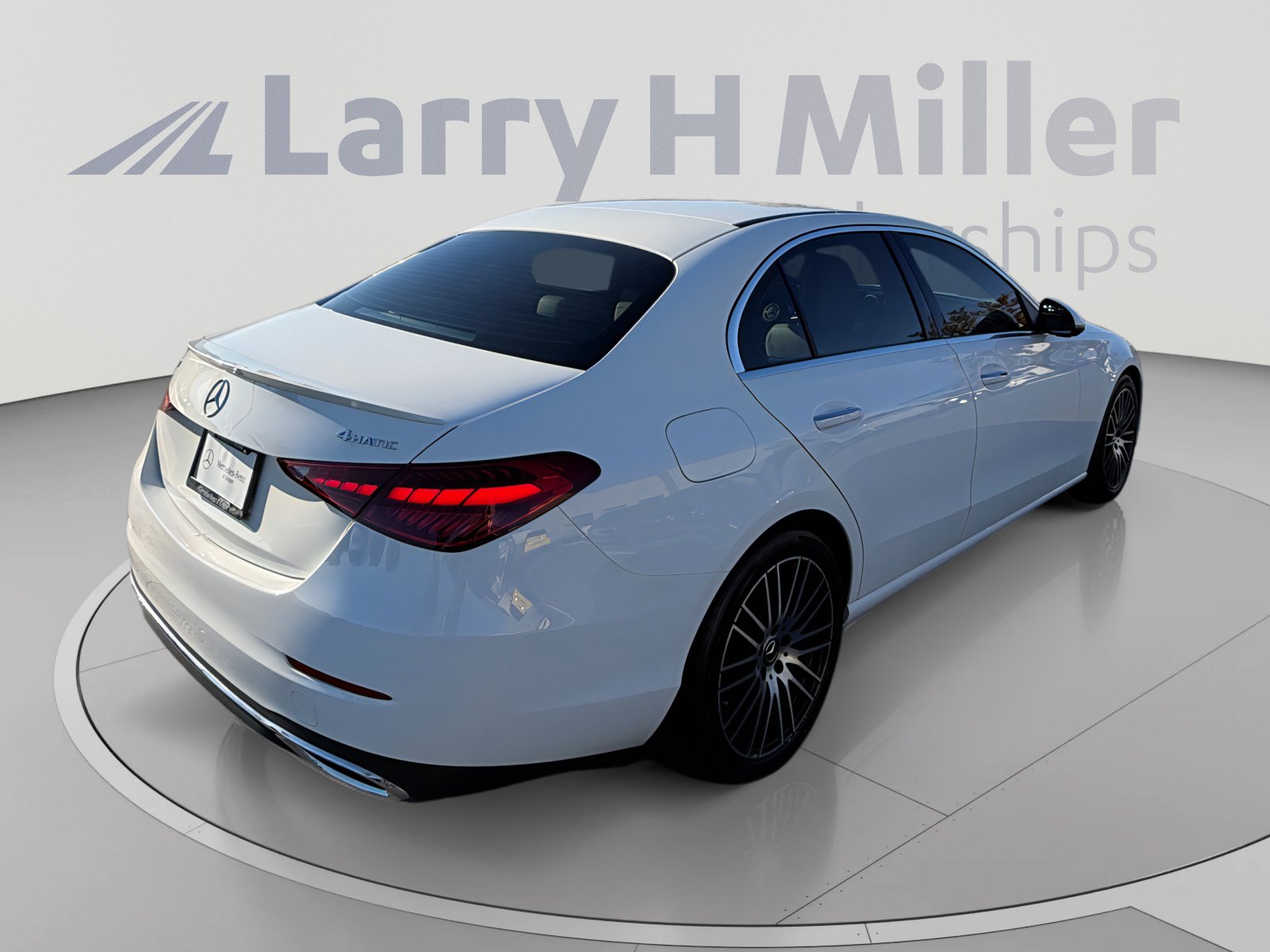 Certified 2023 Mercedes-Benz C 300 4MATIC Sedan image 5