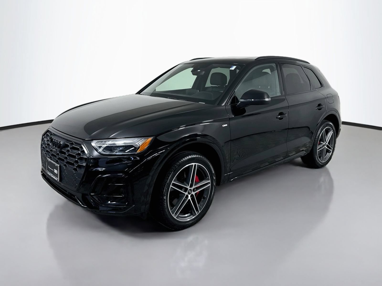 Certified 2024 Audi Q5 e Premium Plus AWD/4WD image 1