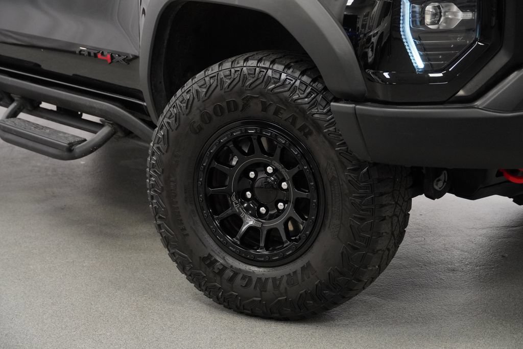 Used 2024 GMC Canyon AT4X w/ AT4X AEV Edition AWD/4WD image 10