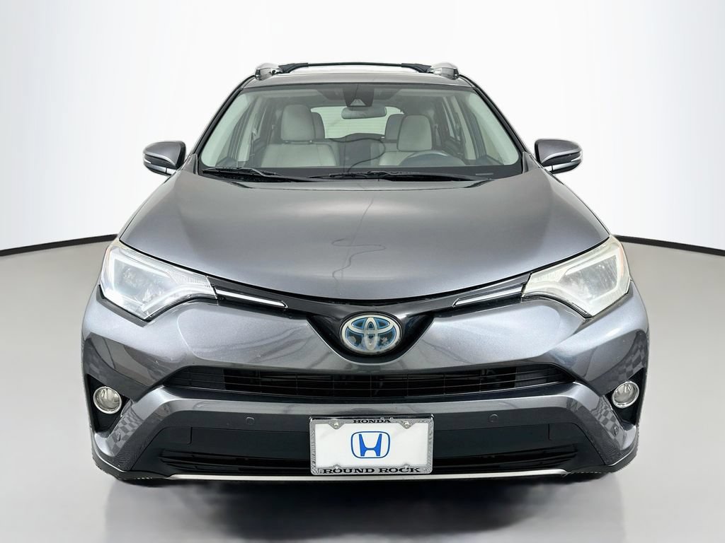 Used 2017 Toyota RAV4 XLE w/ Convenience Package AWD/4WD image 2