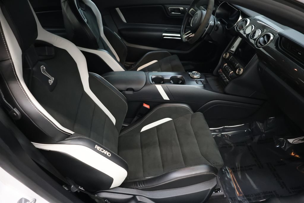 Used 2022 Ford Mustang Shelby GT500 w/ Carbon Fiber Track Pack RWD image 88