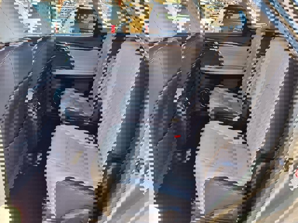 Used 2019 Lexus RX 450hL Premium w/ Premium Package image 10