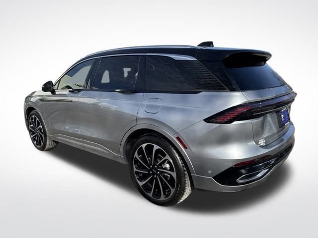 Used 2024 Lincoln Nautilus Black Label image 3