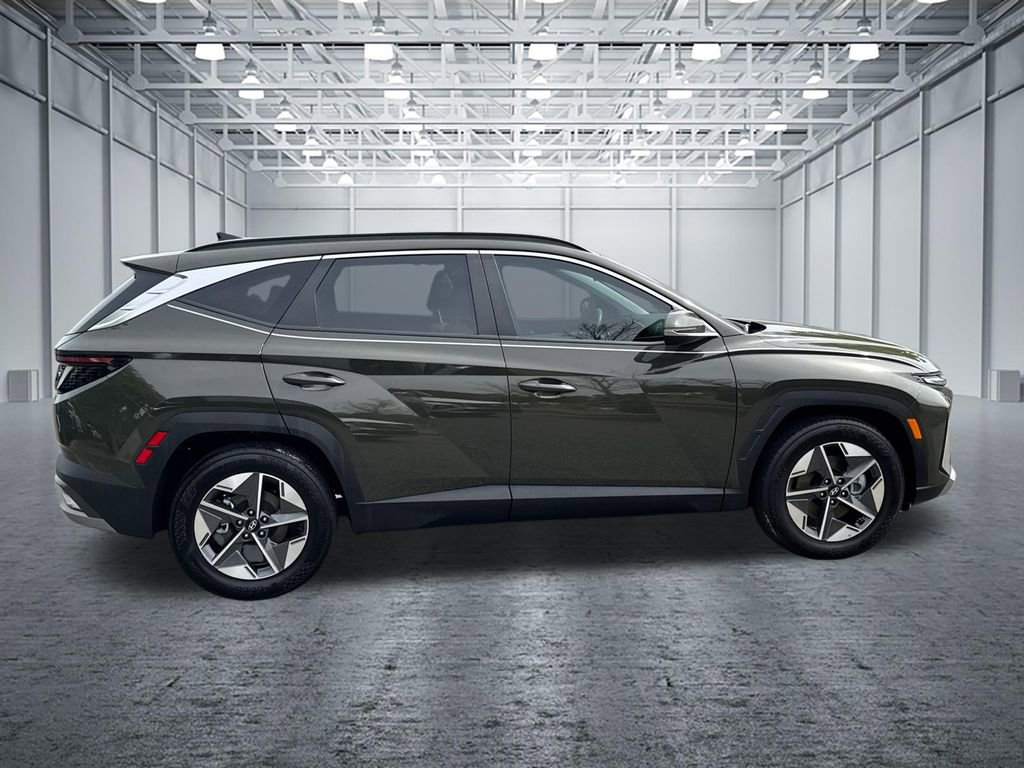 Certified 2025 Hyundai Tucson SEL FWD image 8
