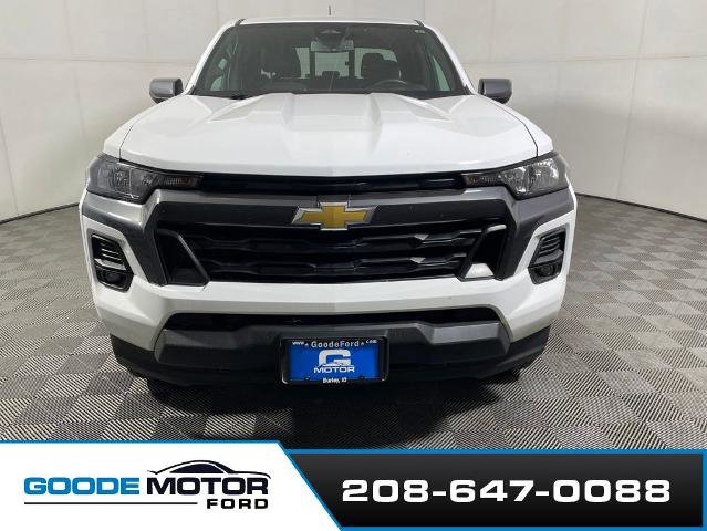 Used 2024 Chevrolet Colorado LT w/ LT Convenience Package II AWD/4WD image 3